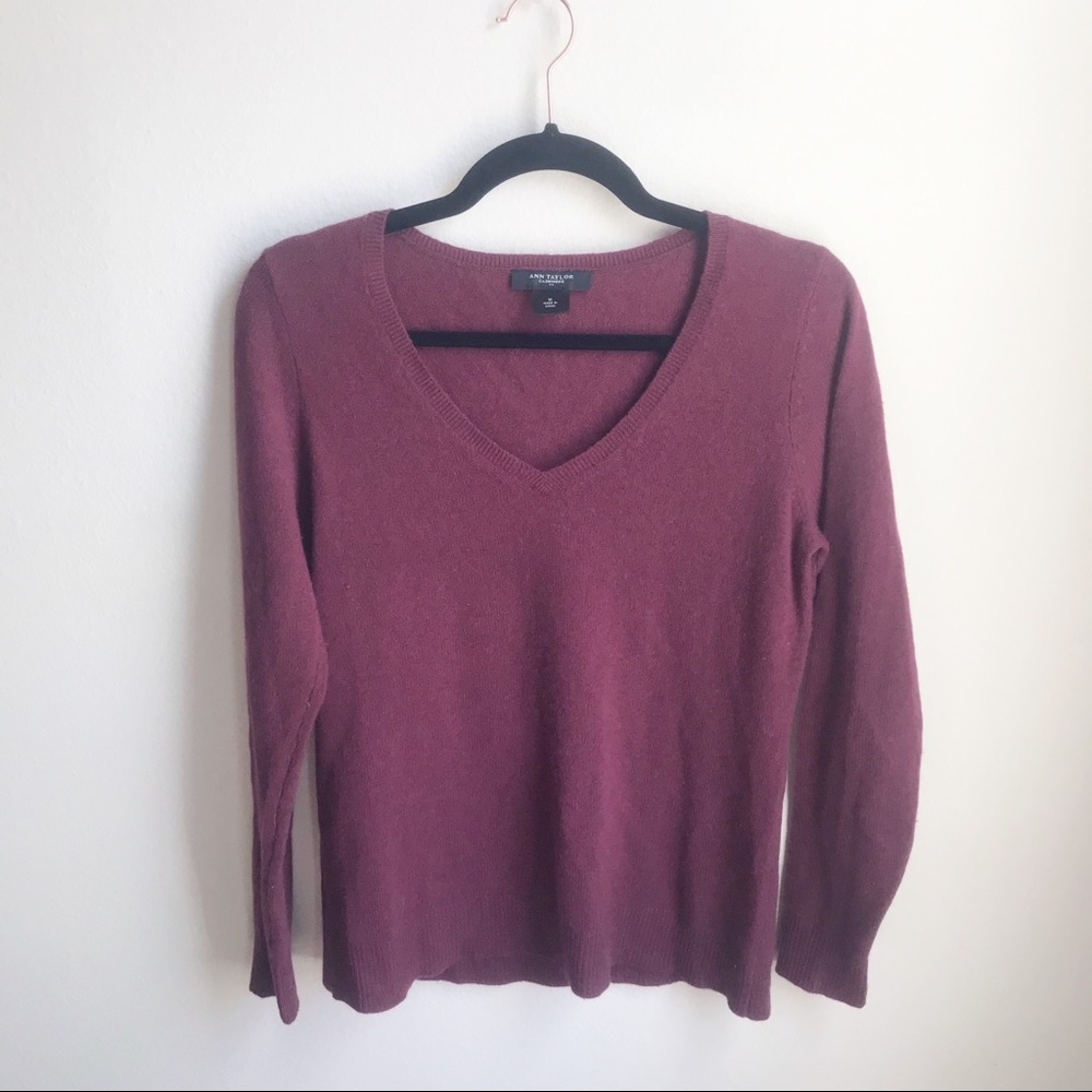 Ann Taylor | Burgundy 100% Cashmere V-Neck Sweater